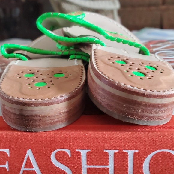 JACK ROGERS SANDALS TAN & GREEN sz 8 M - Picture 6 of 9